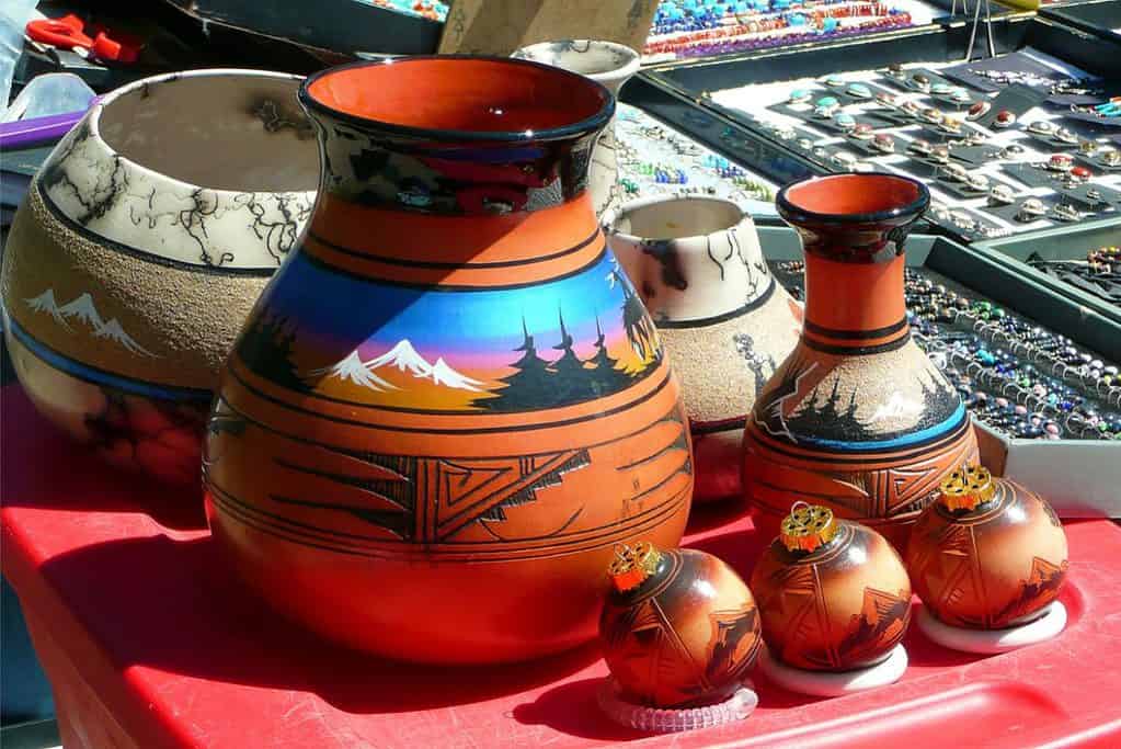 25 Ancient Southwest Inspired Coil Pot Ideas