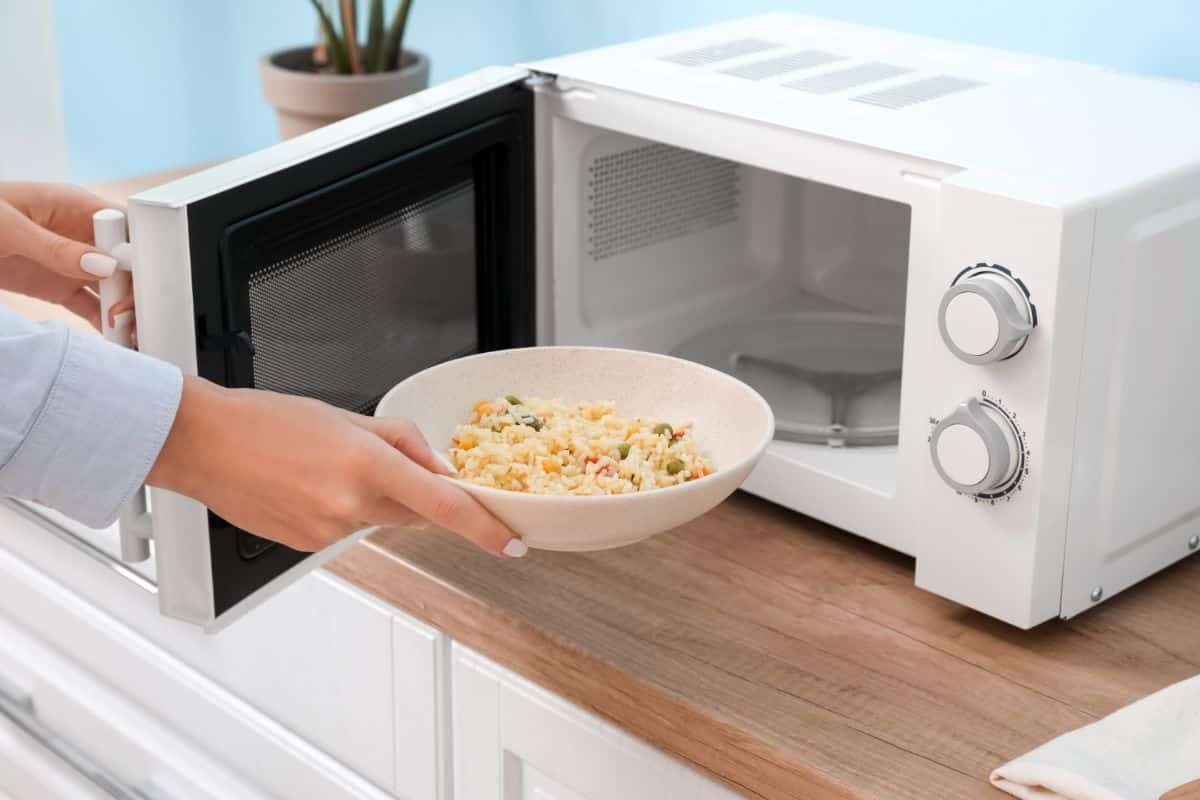Are Ceramics Microwave Safe? How To Check