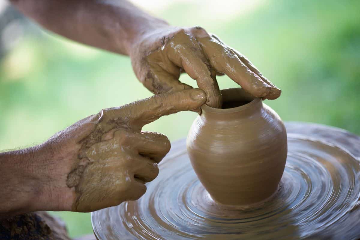 How To Roll Out Clay In The Slab Roller, Pottery For Beginners